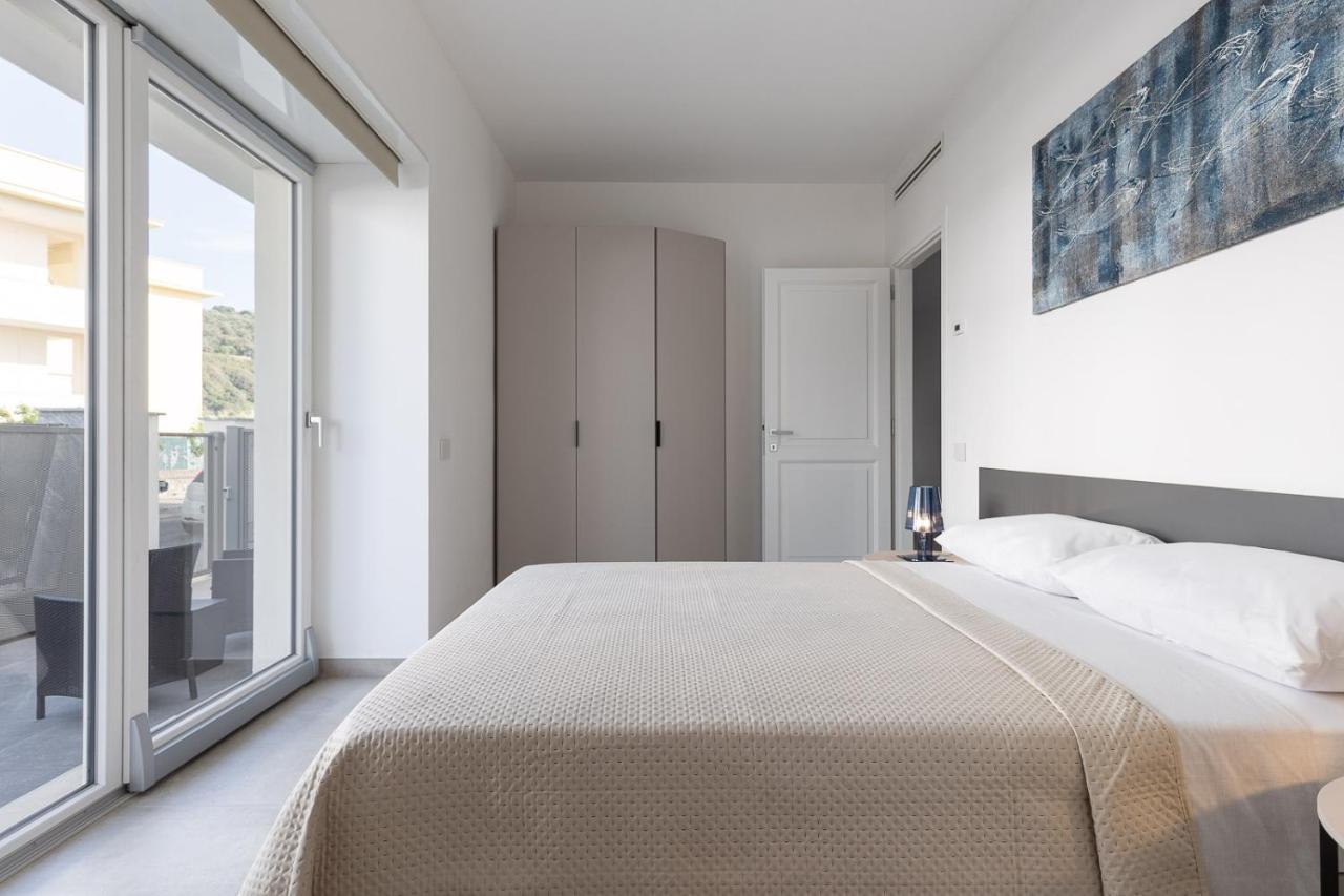 Oneweek Gaeta Suites And Apartments Экстерьер фото