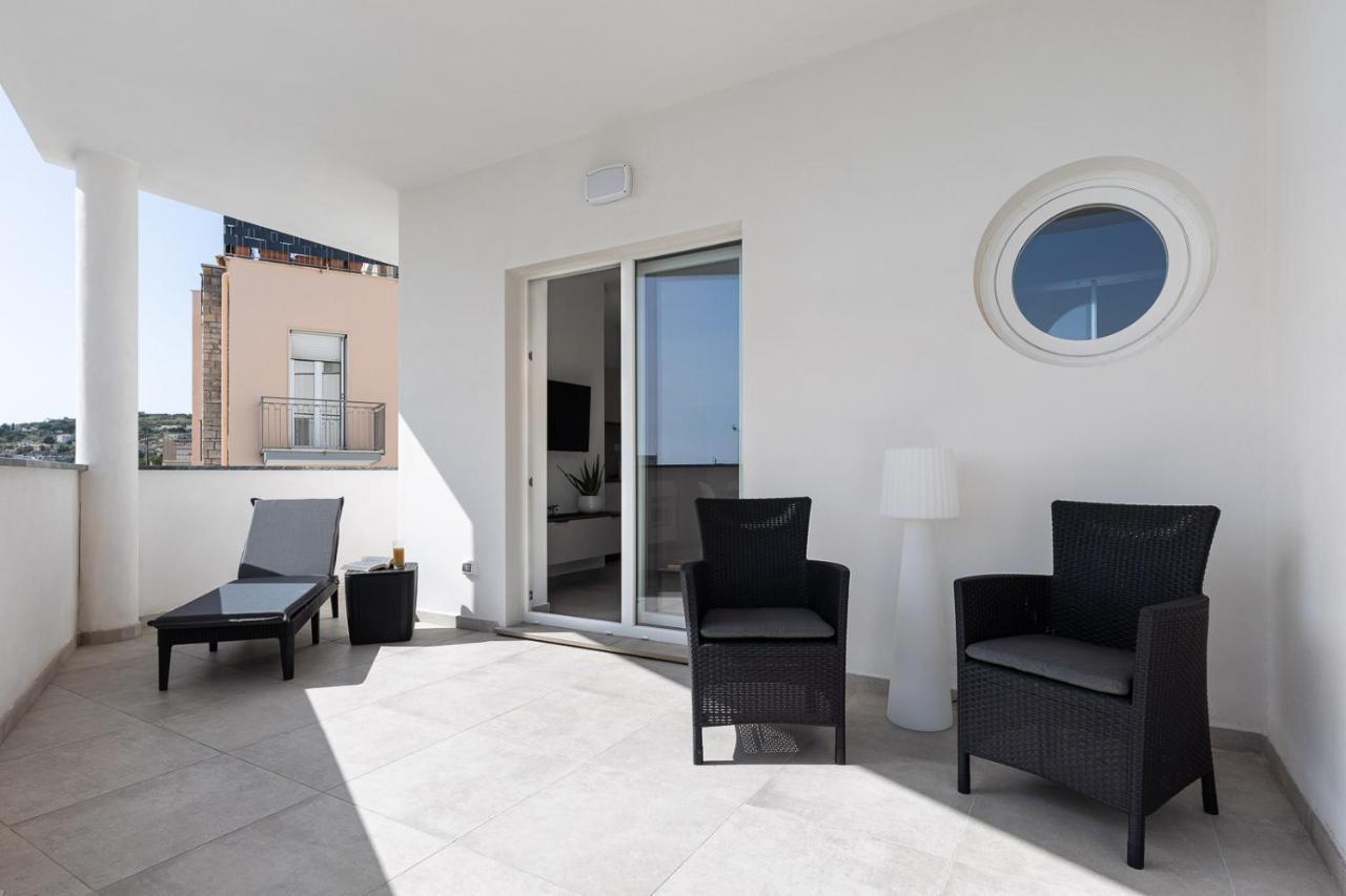 Oneweek Gaeta Suites And Apartments Экстерьер фото